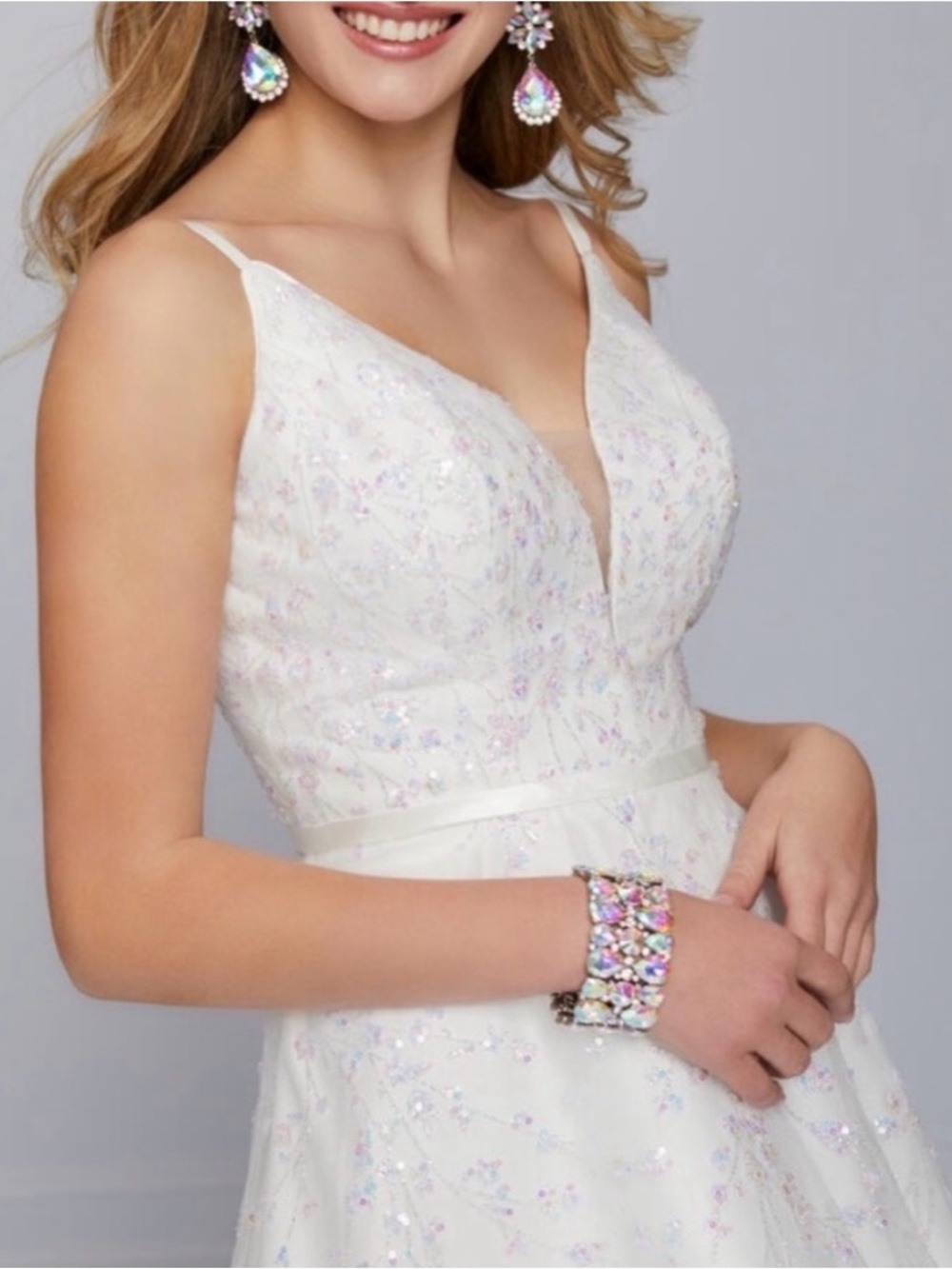 ✨ TIFFANY HOMECOMING IVORY SPARKLE DRESS ✨